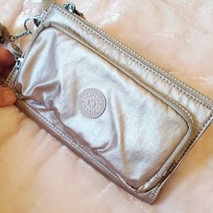 Kipling Dreamy Large Metallic Wristler Wallet Rose Gold
